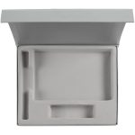 серебристая