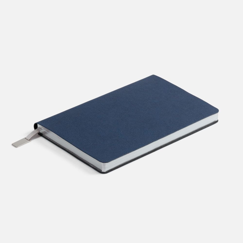 15421.40_50_1000x1000 Ежедневник Petrus