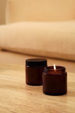 Свеча ароматическая Calore, кедр и кожа — изображение 6