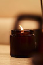 Свеча ароматическая Calore, кедр и кожа — изображение 7