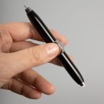 Ручка-спиннер Flipen с фонариком, черная — изображение 7