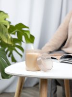 Ароматическая свеча Flikka, сосна и кипарис, бежевая — изображение 7