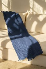 Плед вафельный Elenglect, темно-синий — изображение 6