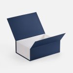 белая с синим