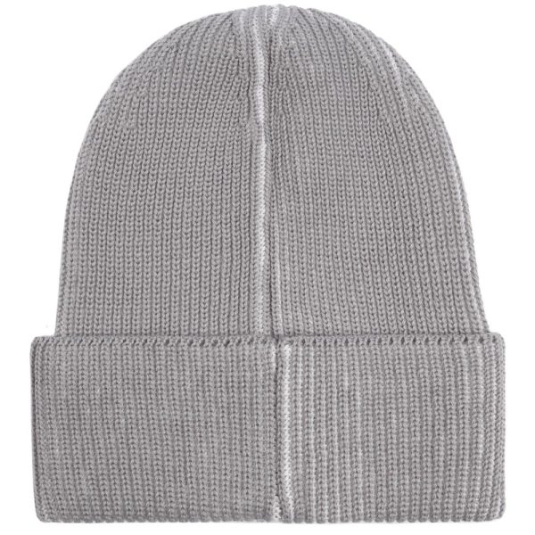 белая с серым