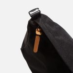 Косметичка дорожная XS01, черная — изображение 4