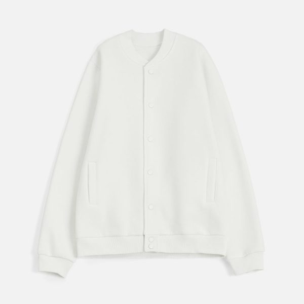 молочно-белый