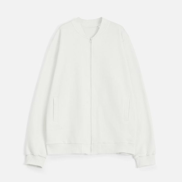 молочно-белый