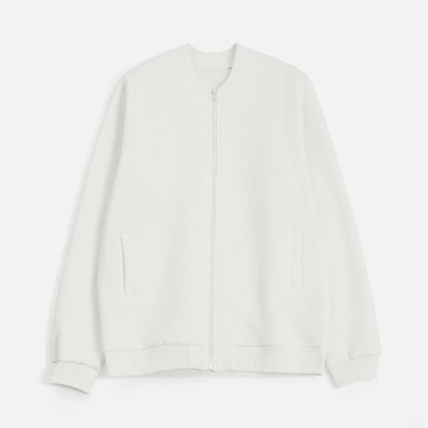 молочно-белый