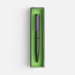 черная с фиолетовым