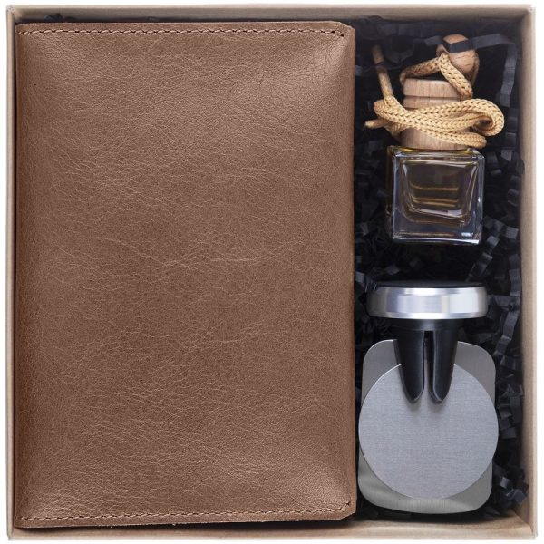 коричневый