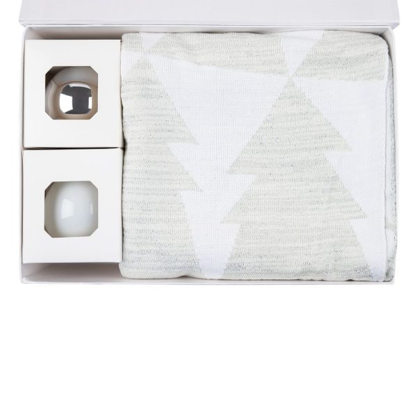 белый с серебристым