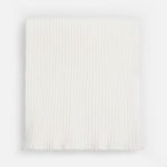 молочно-белый