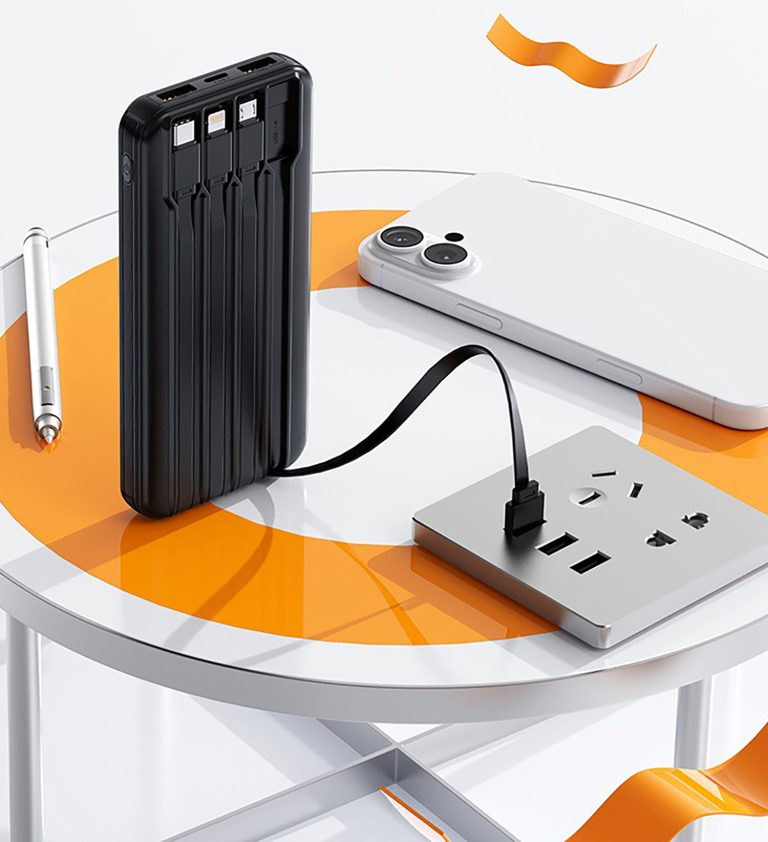 Зарядное устройство "Phantom" 10000 mAh с 4мя встроенными кабелями и цифровым индикатором заряда — изображение 4