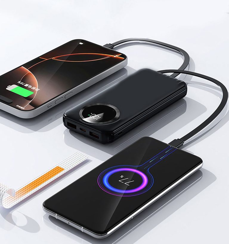 Зарядное устройство "Phantom" 10000 mAh с 4мя встроенными кабелями и цифровым индикатором заряда — изображение 5