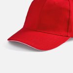 красная с белым