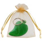 золотистый