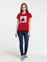Футболка женская Carmen and Carwoman, красная — изображение 3