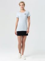 Футболка женская «Женщина хорошеет», голубая — изображение 4