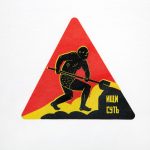 Футболка женская «Ищи суть», белая с красным — изображение 4